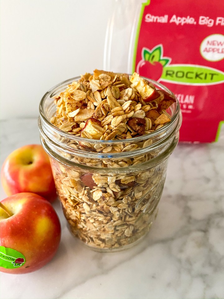 https://us.rockitapple.com/wp-content/uploads/2020/08/Rockit-Apple-Pie-granola-Sari-Diskin.jpg